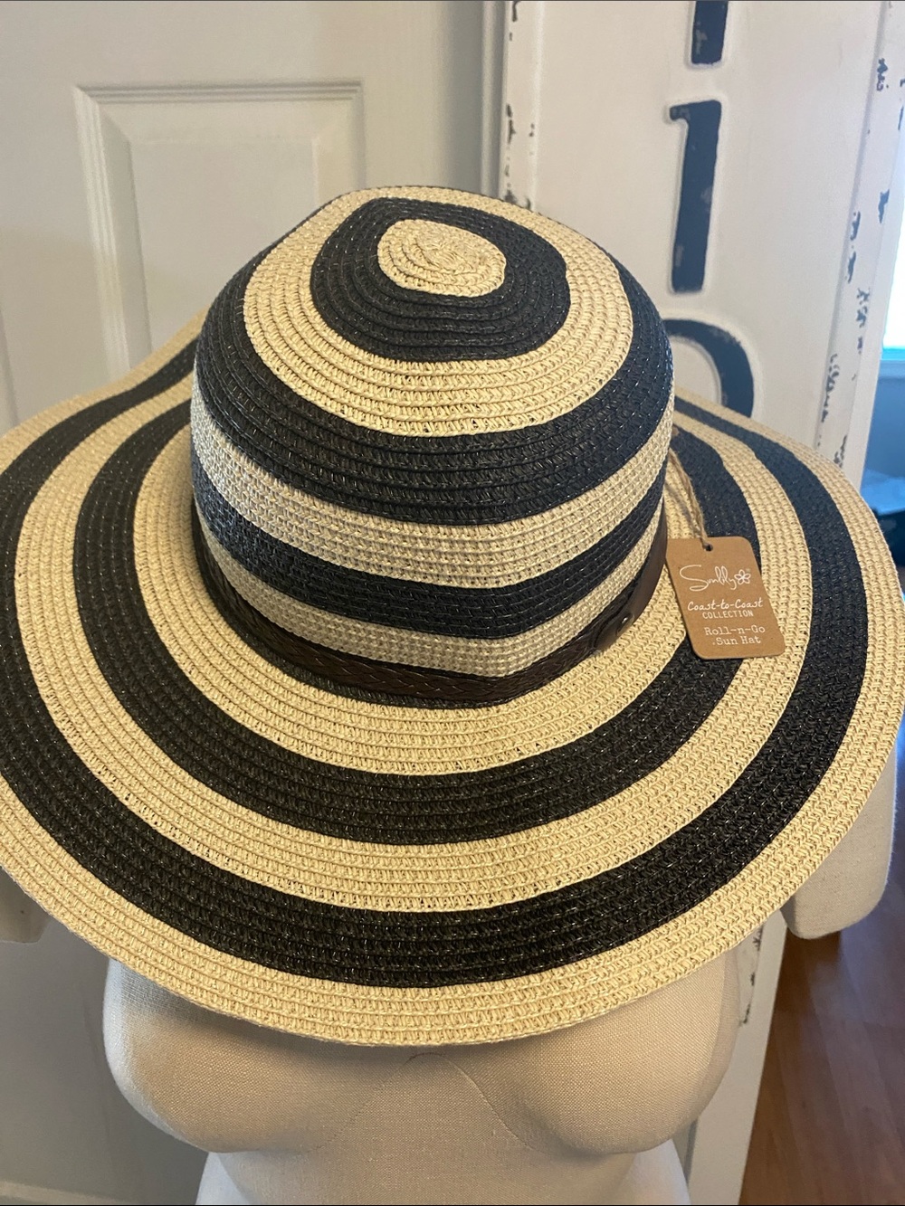 Striped Wide Brim Straw Sun Hat in Black and Natural - Picture 1 of 3